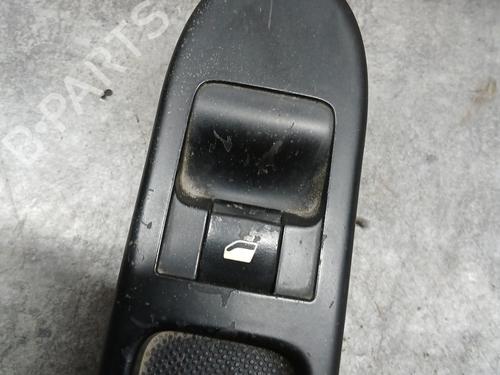 Right front window switch PEUGEOT 307 Break (3E) 1.6 HDi 110 | BP28319160I26 