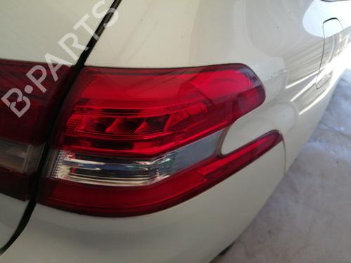 Used Right taillight Right taillight PEUGEOT 308 SW II (LC_, LJ_, LR_, LX_, L4_) 1.6 BlueHDi 120 (120 hp) 27564856 27564856