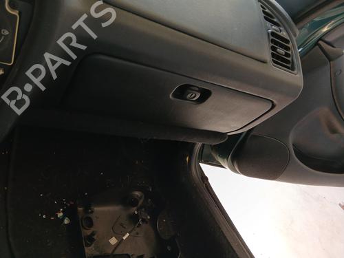 Used Glove box PEUGEOT 306 Hatchback (7A, 7C, N3, N5) 1.8 16V (110 hp) 31770189