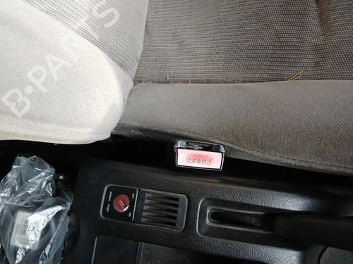 Used Seat buckle PEUGEOT 307 (3A/C) 2.0 HDi 135 (136 hp) 30392567