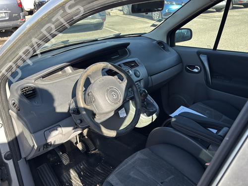 Luna custodia trasera derecha RENAULT GRAND SCÉNIC II (JM0/1_) 1.5 dCi (JM02, JM13) | BP29956877C92