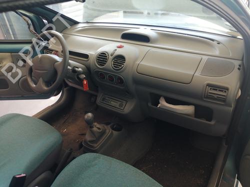 Instrumentbræt RENAULT TWINGO I (C06_) 1.2 16V (C06C, C06D, C06K) (75 hp) 24636658