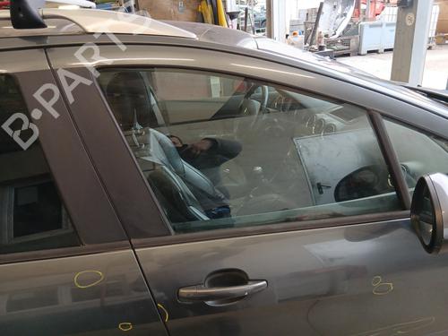 Right front door PEUGEOT 308 SW I (4E_, 4H_) 1.6 HDi | BP31576637C3 