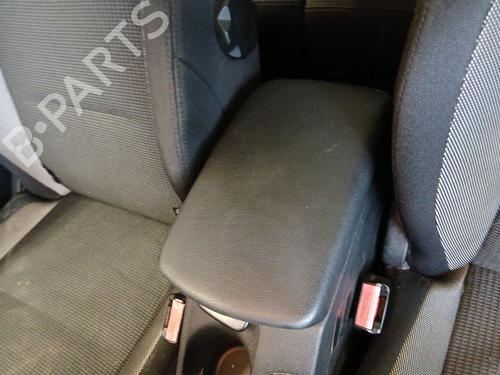 Armrest / Center console PEUGEOT 308 I (4A_, 4C_) 2.0 HDi | BP29736157I20 