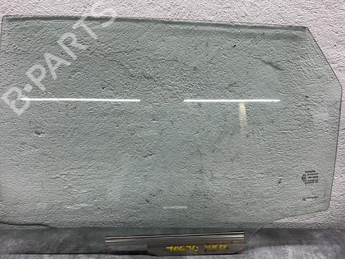 rear-left-door-window-toyota-auris-_e18_-2012-2013-2014-2015-2016-2017-2018-2019-26170469 main image