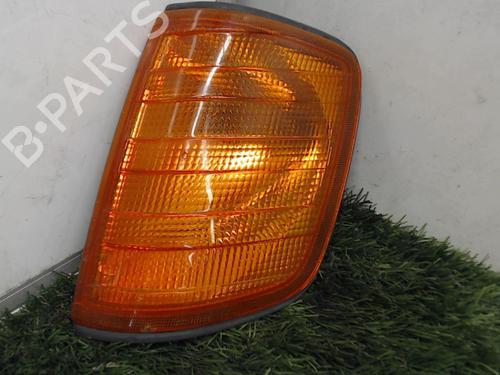 Used Left front indicator Left front indicator MERCEDES-BENZ 124 Saloon (W124) 250 D (124.125) (94 hp) 20885425 20885425