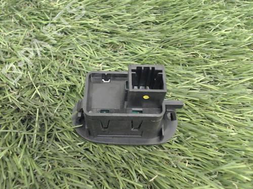 Used Left front window switch Left front window switch CITROËN C3 Pluriel (HB_) 1.6 (109 hp) 20883598 20883598