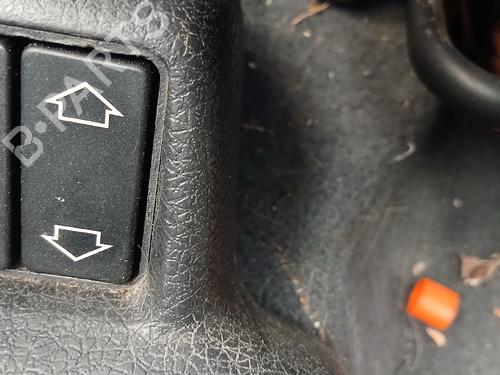Used Left front window switch Left front window switch PEUGEOT 106 II (1A_, 1C_) 1.4 i (75 hp) 35926611 35926611