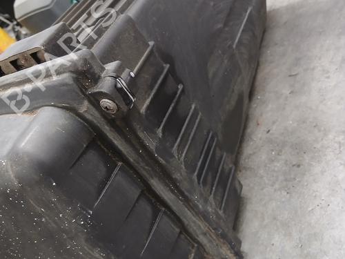 Used Air filter box Air filter box 37080040 37080040