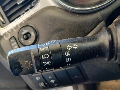 switch-kia-ceed-sw-ed-2007-2008-2009-2010-2011-2012-34203637 main image