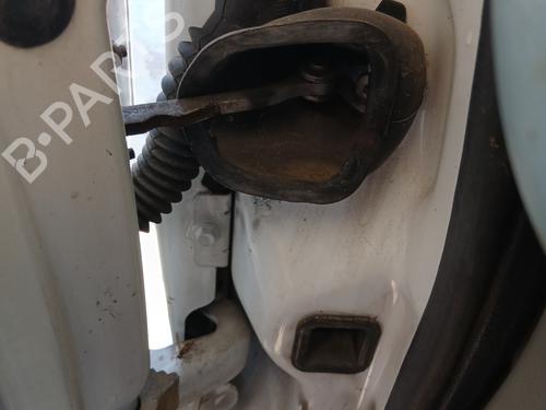 Used Hinge/Door check strap OPEL VIVARO A Van (X83) 1.9 DTI (F7) (101 hp) 31993890