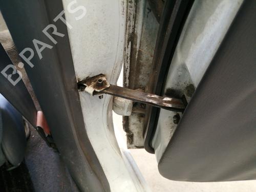 Used Hinge/Door check strap NISSAN MICRA II (K11) 1.0 i 16V (54 hp) 26178773