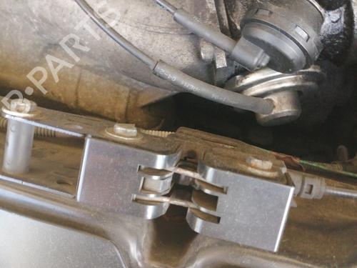 Used Hood lock VW TRANSPORTER T5 Bus (7HB, 7HJ, 7EB, 7EJ) 2.5 TDI (174 hp) 26233876