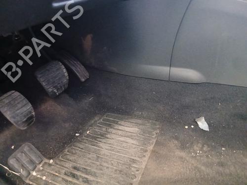 pedal-renault-megane-iii-coupe-dz01_-2008-2009-2010-2011-2012-2013-2014-2015-2016-36141001 main image