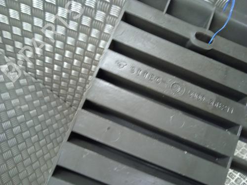 Grill Grill RENAULT MASTER I Van (T__) 28-35 2.1 D (60 hp) 21277577 21277577