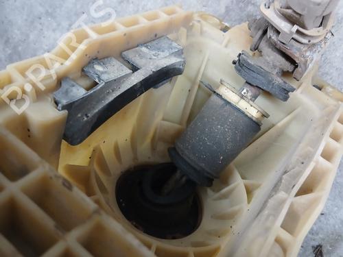 Used Gear lever Gear lever RENAULT CLIO I (B/C57_, 5/357_) 1.2 (5/357Y, 5/357K) (58 hp) 36300864 36300864