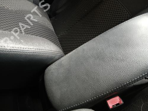 Armrest / Center console CITROËN DS3 (SA_) 1.2 VTi 82 | BP32264666I20 - Image 6