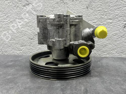 Used Steering pump Steering pump CITROËN C5 I (DC_) 2.2 HDi (DC4HXB, DC4HXE) (133 hp) 21065774 21065774