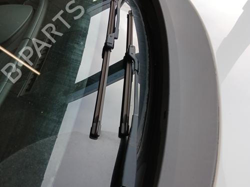 Used Front windshield wiper arm OPEL MERIVA B MPV (S10) 1.7 CDTI (75) (110 hp) 32135157