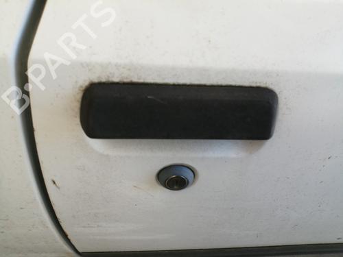 Used Front right exterior door handle OPEL CORSA A Hatchback (S83) 1.5 D (F08, M08, F68, M68) (50 hp) 26215860