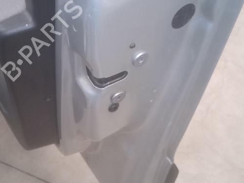 Vergrendeling rechts voor PEUGEOT PARTNER Tepee 1.6 HDi (109 hp) 22177841
