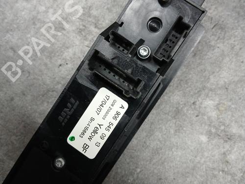 Used Right front window switch Right front window switch MERCEDES-BENZ SPRINTER 3-t Van (B906) 209 CDI (906.611, 906.613) (88 hp) 30543666 30543666