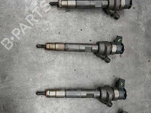 Used Injector TOYOTA VERSO (_R2_) 1.6 D4-D (WAR20_) (112 hp) 32233587