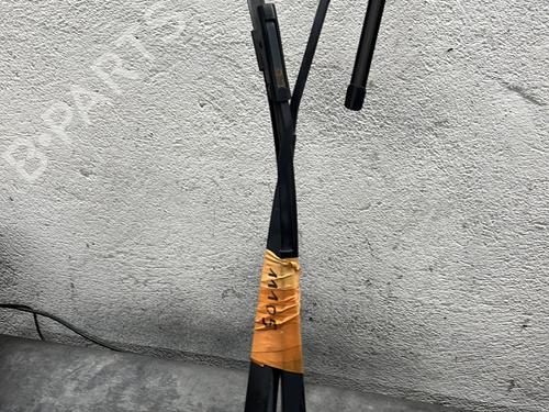 Used Front windshield wiper arm CITROËN DS3 (SA_) 1.6 THP 155 (156 hp) 32745749