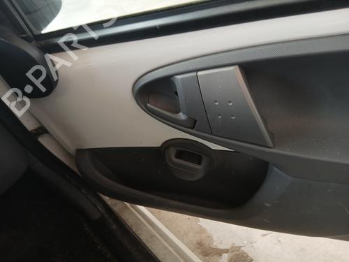 Used Front right window mechanism PEUGEOT 107 (PM_, PN_) 1.0 (68 hp) 30933354