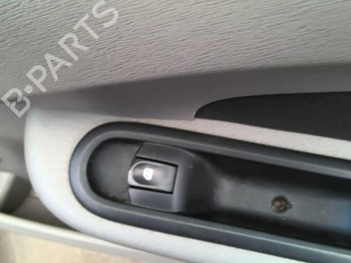 Used Right front window switch Right front window switch 38681832 38681832