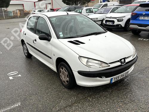 Left headlight PEUGEOT 206 Hatchback (2A/C) 1.4 i | BP20882300C28 