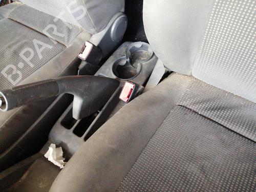 Used Seat buckle VW POLO (9N_, 9A_) 1.4 TDI (70 hp) 27612779