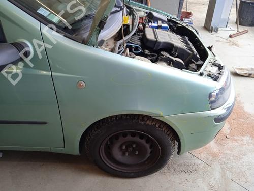 Used Right front fenders FIAT PUNTO (188_) 1.2 16V 80 (188.233, .235, .253, .255, .333, .353, .639,... (80 hp) 21277085