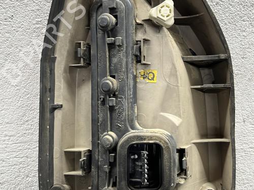 Right taillight OPEL ZAFIRA A MPV (T98) 2.2 DTI 16V (F75) | BP25768141C35 