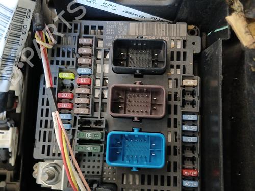 Used Fuse box CITROËN C4 II (NC_) 1.4 VTi 95 (NC8FP0) (95 hp) 30322004
