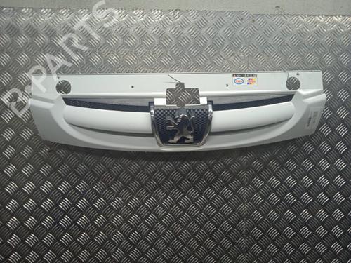 Used Grille PEUGEOT PARTNER Box Body/MPV (5_, G_) 1.6 HDi 75 (75 hp) 21277547