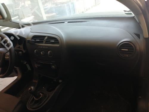 Used Dashboard SEAT LEON (1P1) 1.6 TDI (105 hp) 26709416