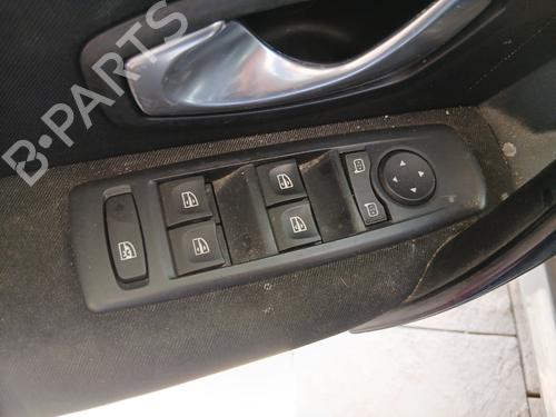 Venstre fortil elrude kontakt Venstre fortil elrude kontakt RENAULT LAGUNA III (BT0/1) 1.5 dCi (BT00, BT0A, BT0T, BT1J) (110 hp) 36009141 36009141