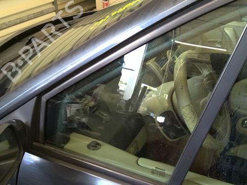 front-left-quarter-glass-renault-grand-scenic-ii-jm01_-2004-2005-2006-2007-2008-2009-40269511 main image