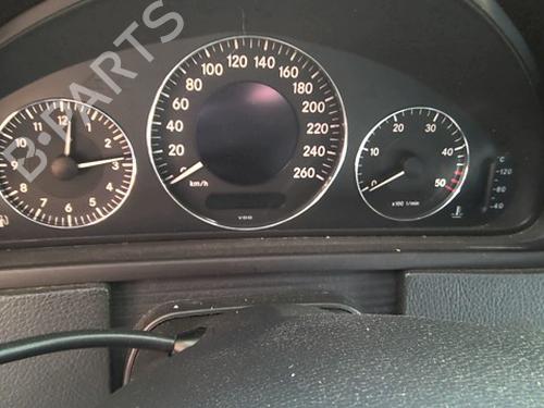 Used Instrument cluster Instrument cluster MERCEDES-BENZ CLK (C209) CLK 270 CDI (209.316) (170 hp) 39979848 39979848