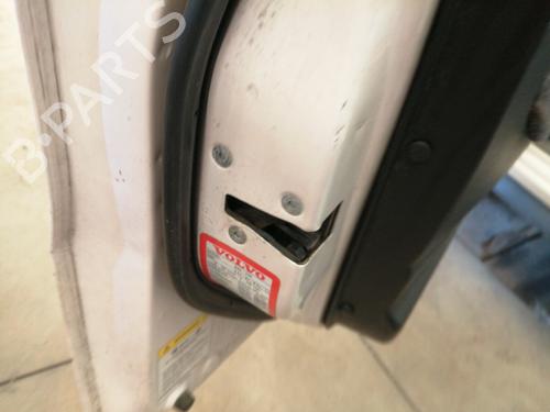 Front left lock VOLVO V40 Estate (645) 1.6 | BP24402791C98 