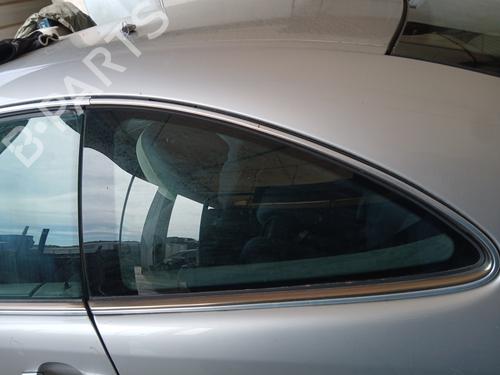 Dør rude ventre bagtil Dør rude ventre bagtil MERCEDES-BENZ CLK (C208) CLK 230 Kompressor (208.347) (193 hp) 33871907 33871907