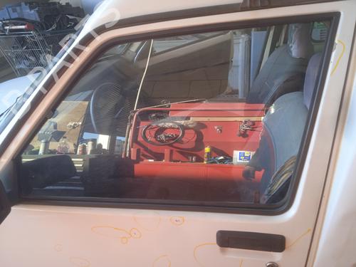 Vitre porte avant gauche RENAULT RAPID Box Body/MPV (F40_, G40_) 1.2 (54 hp) 21221380