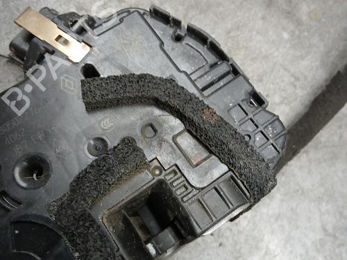 front-right-lock-renault-captur-i-j5_-h5_-2013-29610280 main image