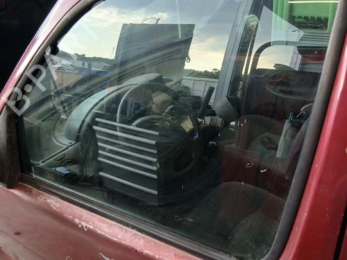 dr-rude-ventre-foran-renault-kangoo-kc01_-1997-38296618 main image