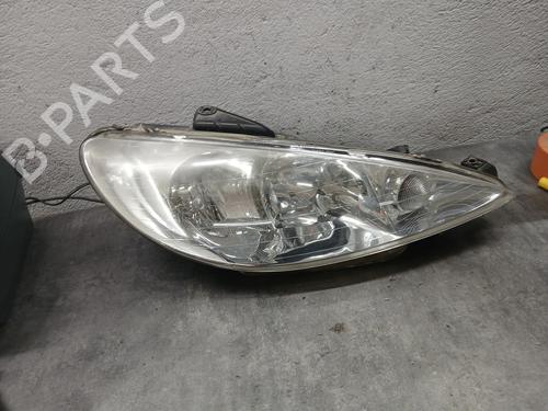 Used Right headlight PEUGEOT 206 Hatchback (2A/C) 1.4 i (75 hp) 30548187