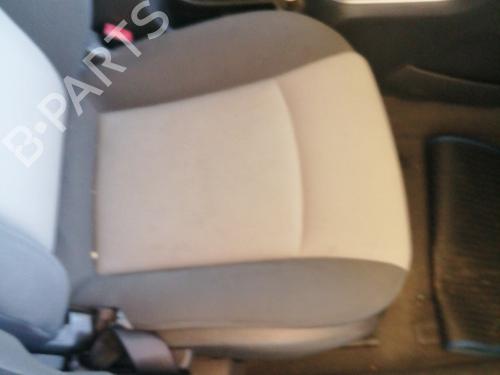 Right front seat CHEVROLET CRUZE (J300) 2.0 CDI | BP27618826C16