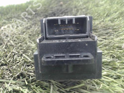 Used Right front window switch HONDA CIVIC VIII Hatchback (FN, FK) 2.2 CTDi (FK3) (140 hp) 20882685
