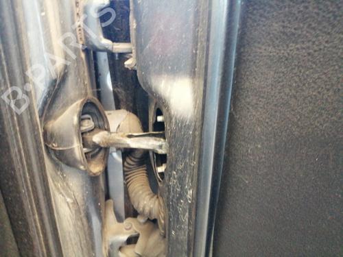 Used Hinge/Door check strap PEUGEOT 407 SW (6E_, 6D_) 2.0 HDi 135 (136 hp) 27205382