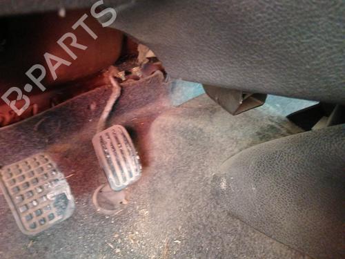 pedal-peugeot-106-ii-1a_-1c_-1996-1997-1998-1999-2000-2001-2002-2003-2004-2005-32211983 main image